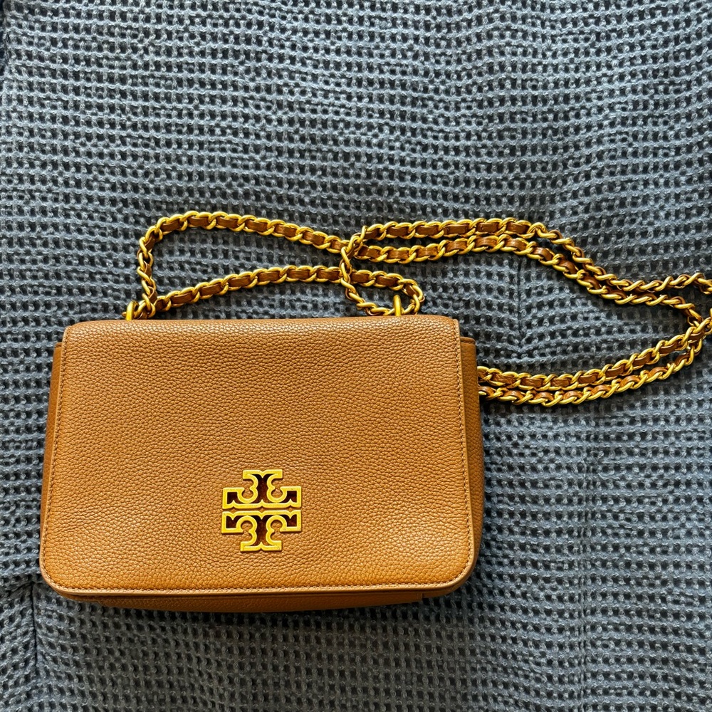 Tory Burch Tan Leather link Shoulder bag